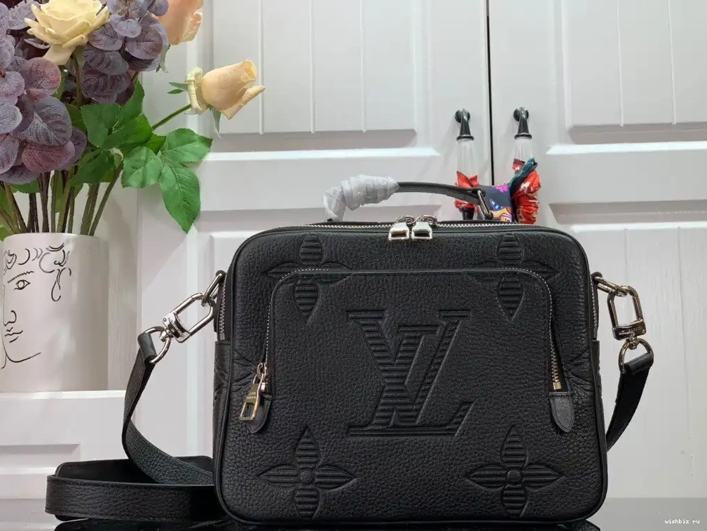 WIS LOUIS MESSEANGER VUITTON BAG 0522